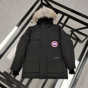 Зимняя куртка Canada Goose L1402