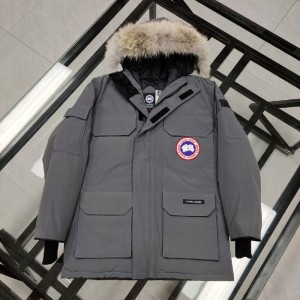 Зимняя куртка Canada Goose L1401
