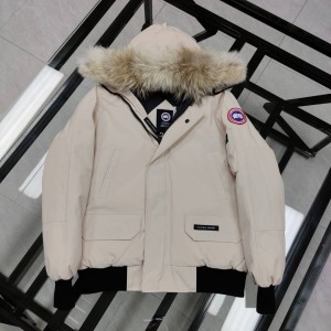 Зимняя куртка Canada Goose Chilliwack Parka L1645